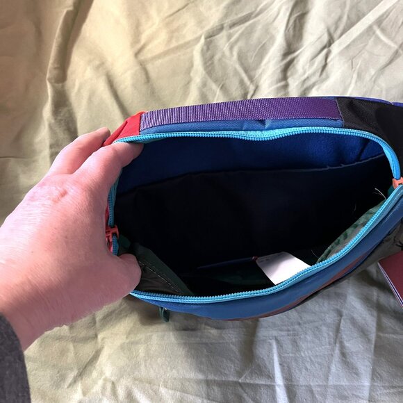 NWT! Cotopaxi Kapai 3L Hip Pack - Del Dia, Darker Colors - Picture 6 of 8